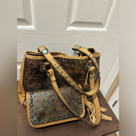 Double J Shoulder Leather Studded Tote Bag & Double Zipper Matching Wallet - Picture 8 of 16